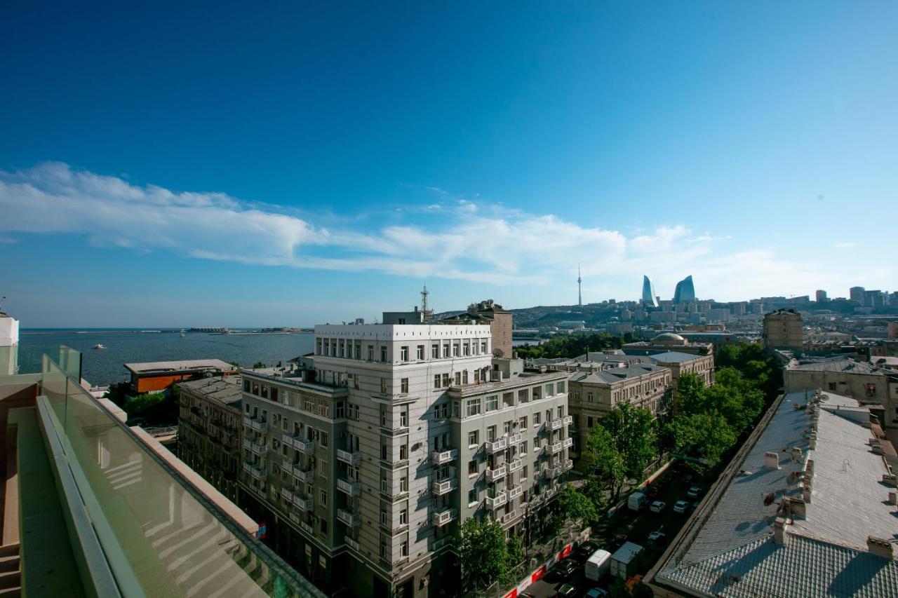 Hotel Intercontinental Baku By Ihg Exterior foto View of the Hudson River from the 10th floor of the building